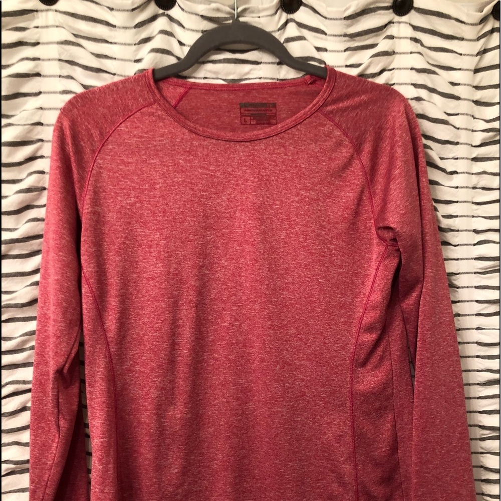 long sleeve athletic top